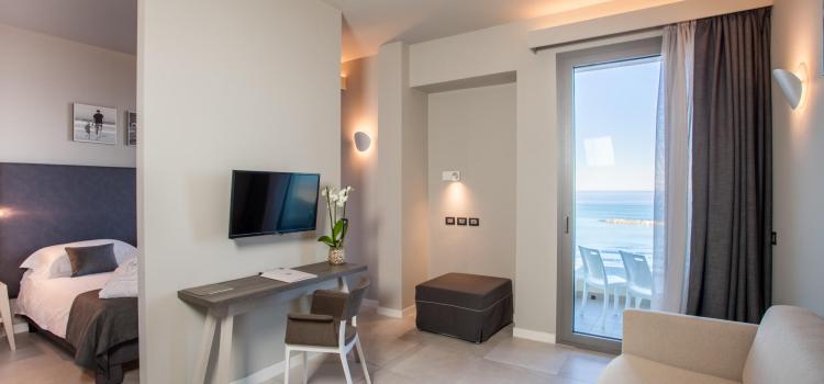 nautilus.lindberghhotels it offerta-capodanno-hotel-pesaro-con-cenone-e-brunch 012